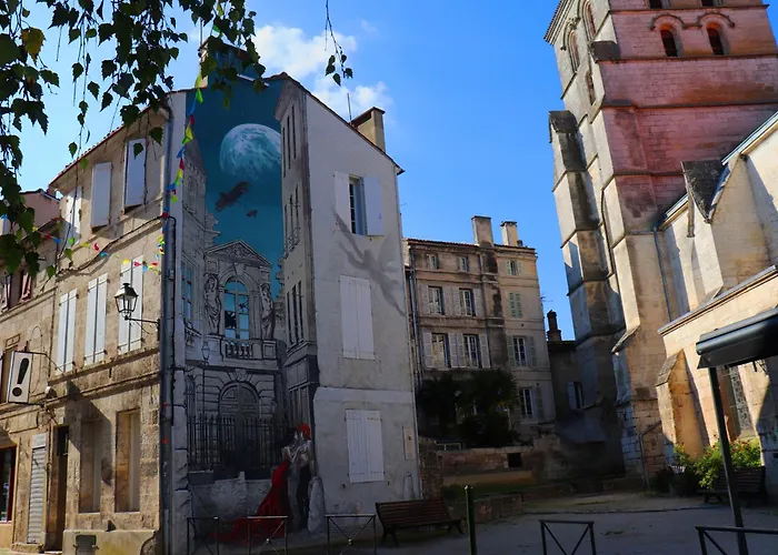 Grand T3 Rue Pietonne Bureau Et Terrasse