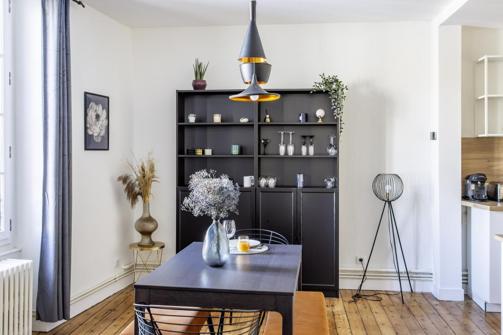Grand T3 Rue Pietonne Bureau Et Terrasse Appartement *